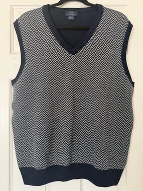 Brooks Brothers 346 Merino Wool v-neck Sweater Vest